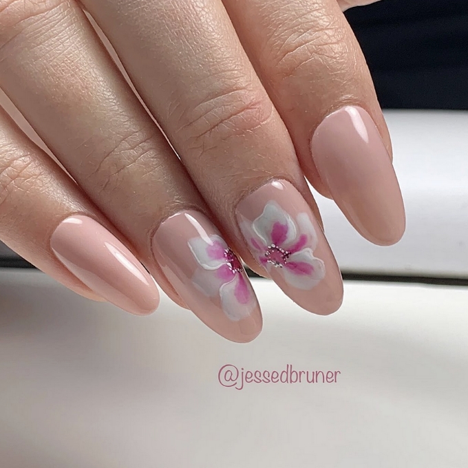 Bridal Nail Prep gallery