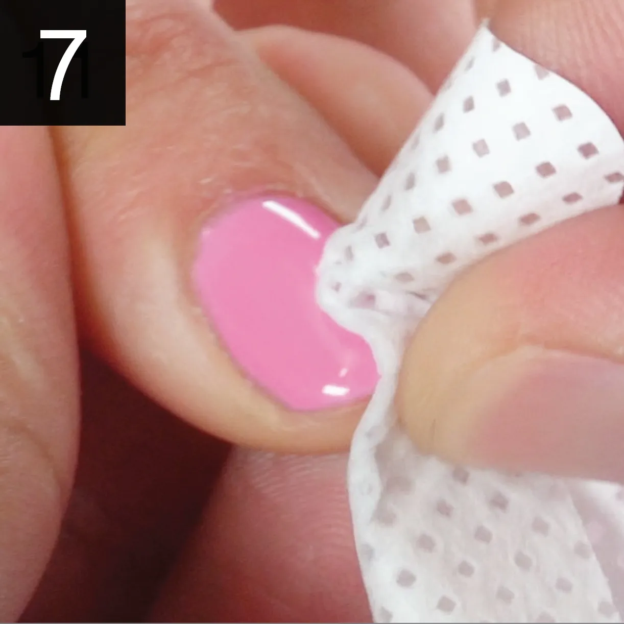 gelish_application_7@2x.webp
