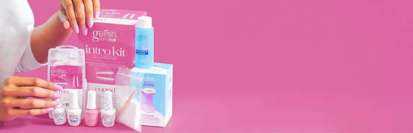 Gorgeous length and full-coverage, durable nails in
20 minutes or less. Enjoy 21+ days of ultimate,
reinforced wear.
